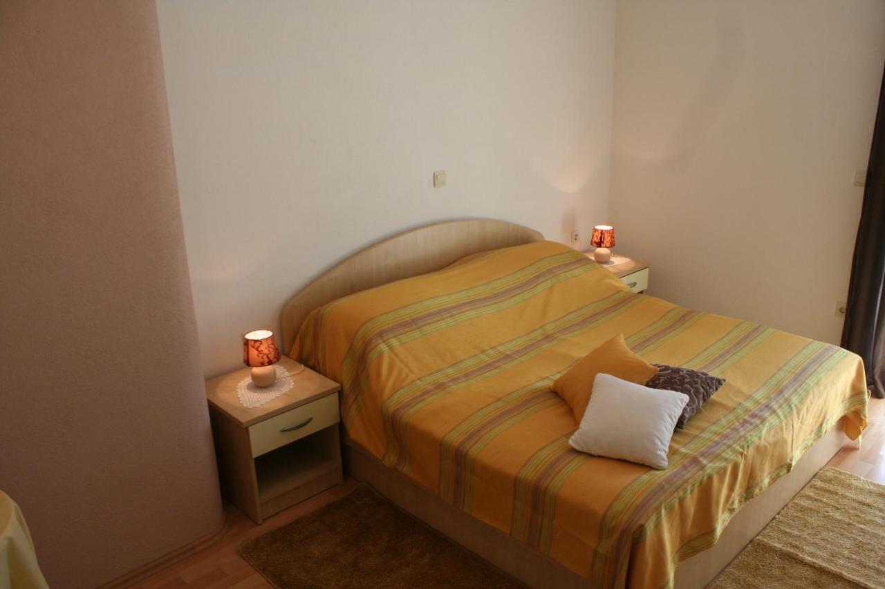 Rooms & Apartments Villa Anka Tucepi Ruang foto